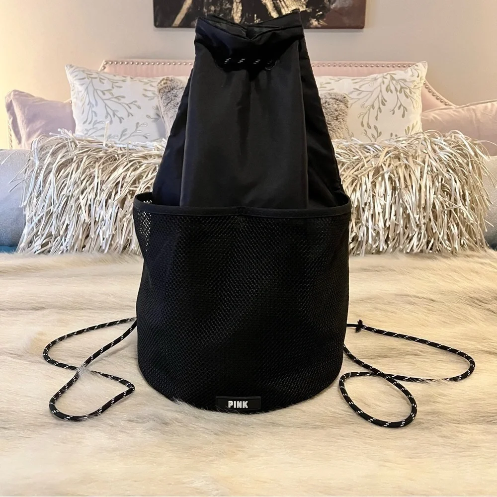 New PINK By VICTORIA’S SECRET Black Padded Drawstring Tote Backpack Circle